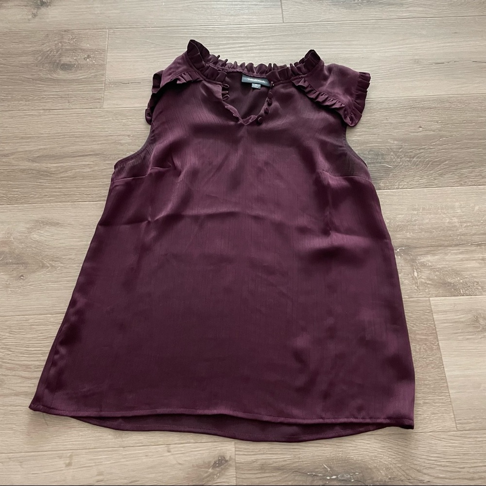 Modcloth purple sleeveless blouse - Picture 3 of 3